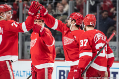 Detroit-Red-Wings-vs-Carolina-Hurricanes-April-4-2025-In-Play-magazine-50