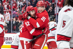 Detroit-Red-Wings-vs-Carolina-Hurricanes-April-4-2025-In-Play-magazine-64