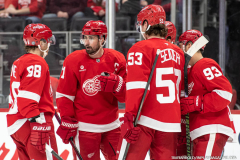 Detroit-Red-Wings-vs-Florida-Panthers-April-6-2025-In-Play-magazine-21