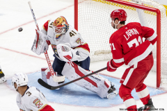 Detroit-Red-Wings-vs-Florida-Panthers-April-6-2025-In-Play-magazine-49