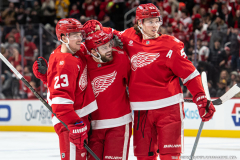 Detroit-Red-Wings-vs-NY-Islanders-December-16-2025-In-Play-magazine-4