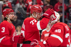 Detroit-Red-Wings-vs-Tampa-Bay-Lightning-January-25-2025-In-Play-magazine-41