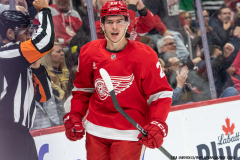 Detroit-Red-Wings-vs-Las-Vegas-Golden-Knights-March-16-2025-In-Play-magazine-18