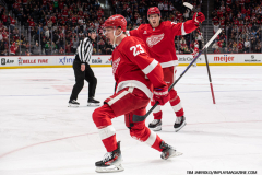 Detroit-Red-Wings-vs-Las-Vegas-Golden-Knights-March-16-2025-In-Play-magazine-56