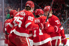 Detroit-Red-Wings-vs-Las-Vegas-Golden-Knights-March-16-2025-In-Play-magazine-57