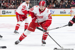 Detroit-Red-Wings-vs-Carolina-Hurricanes-March-4-2025-In-Play-magazine-13