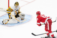 Detroit-Red-Wings-vs-Pittsburgh-Penguins-October-10-2024-In-Play-magazine-25