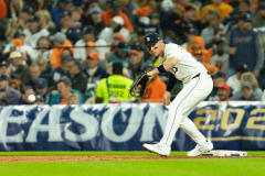 Detroit-Tigers-vs-Seattle-Mariners-ALDS-Game-3-October-7-2025-In-Play-magazine-15