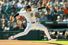 Detroit-Tigers-vs-Seattle-Mariners-ALDS-Game-4-October-8-2025-In-Play-magazine-1