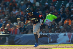 Detroit-Tigers-vs-Seattle-Mariners-ALDS-Game-4-October-8-2025-In-Play-magazine-27