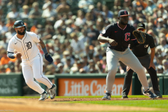 Detroit-Tigers-vs-Cleveland-Guardians-September-18-2025-In-Play-magazine-9