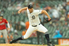 Detroit-Tigers-vs-Atlanta-Braves-September-21-2025-In-Play-magazine-2