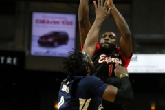 Windsor Express vs Hurricanes Mar 6 2019 (2)