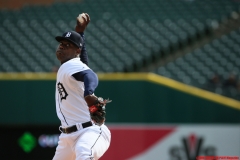 Cleveland-Indians-vs-Detroit-Tigers-April-11-2019-18