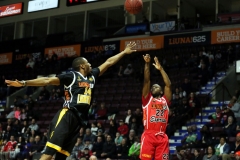 Express vs Lightning 12-28-2018 (3)