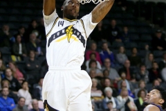 KW-at-London-Lightning-April-4-2019-13