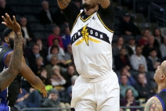 KW-at-London-Lightning-April-4-2019-14