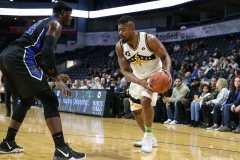 KW-at-London-Lightning-April-4-2019-3