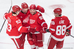 Detroit-Red-Wings-vs-Philedelphia-Flyers-April-9-2026-In-Play-magazine-1