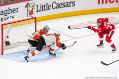 Detroit-Red-Wings-vs-Philedelphia-Flyers-April-9-2026-In-Play-magazine-4