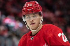 Tampa-Bay-Lighting-at-Detroit-Red-Wings-December-21-2022-15