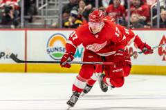 Detroit-Red-Wings-vs-Boston-Bruins-December-31-2023-In-Play-magazine-1