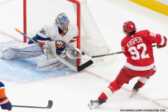 Red-Wings-vs-Islanders-November-21-2024-In-Play-magazine-33