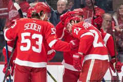 Detroit-Red-WIngs-vs-Calgary-Flames-November-27-2024-In-Play-magazine-2