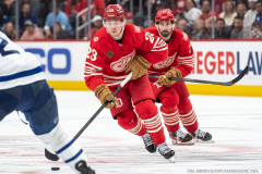 Detroit-Red-Wings-vs-Toronto-Maple-Leafs-October-11-2025-In-Play-magazine-2