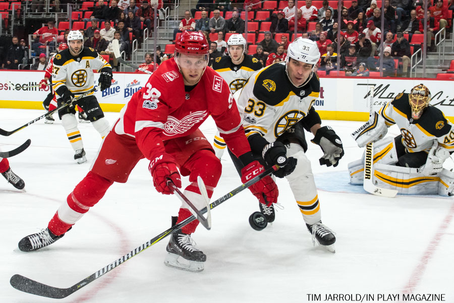 Red Wings vs Boston Bruins Dec 13 Gallery - In Play! magazine