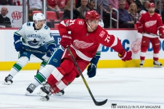 Red Wings vs Canucks Oct 22 2017 (9)