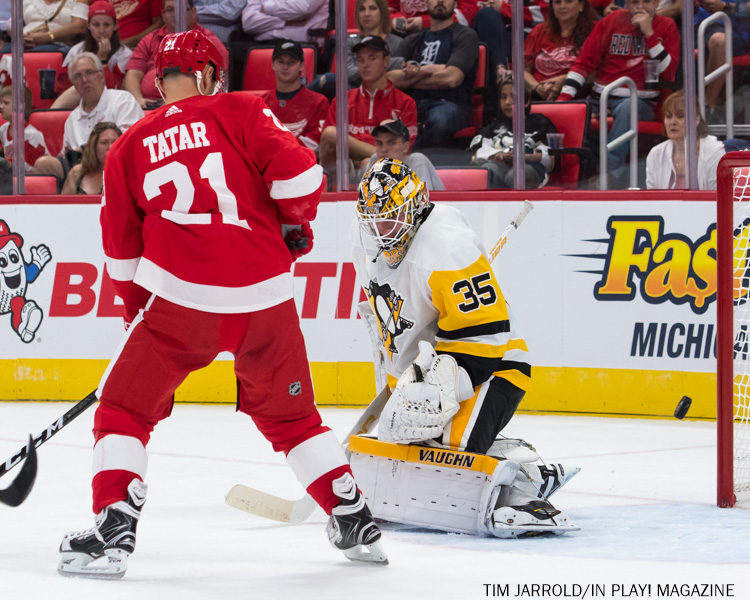 Red Wings vs Penguins Sept 25 2017 Game Photos In Play! magazine