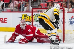 Wings vs Penguins Sept 25 2017 (8)