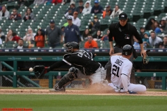 Chicago-White-Sox-vs-Detroit-Tigers-April-18-2019-10
