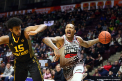 London-Lightning-at-Windsor-Express-February-20-2023-4