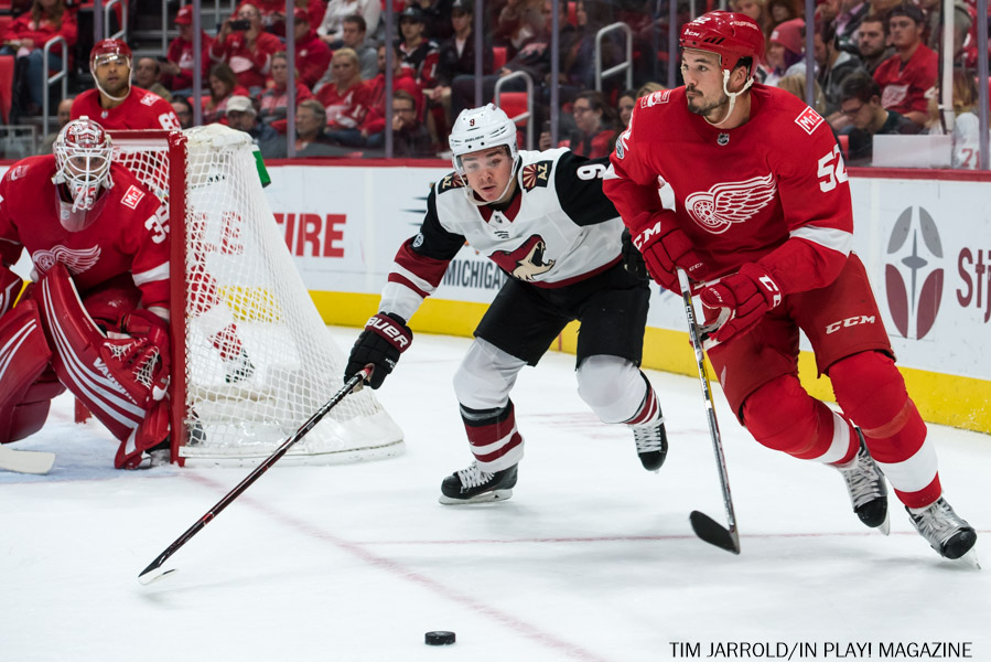 Red Wings vs Coyotes Oct 31 Game PIX In Play! magazine