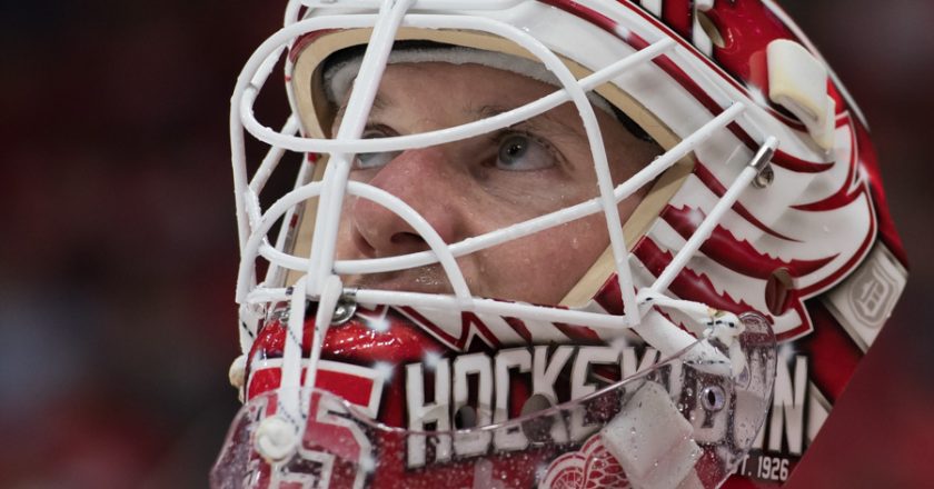 RED WINGS SIGN JIMMY HOWARD TO ONE-YEAR EXTENSION