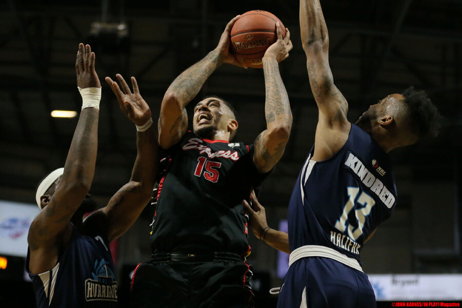 Windsor Express vs Halifax Hurricanes