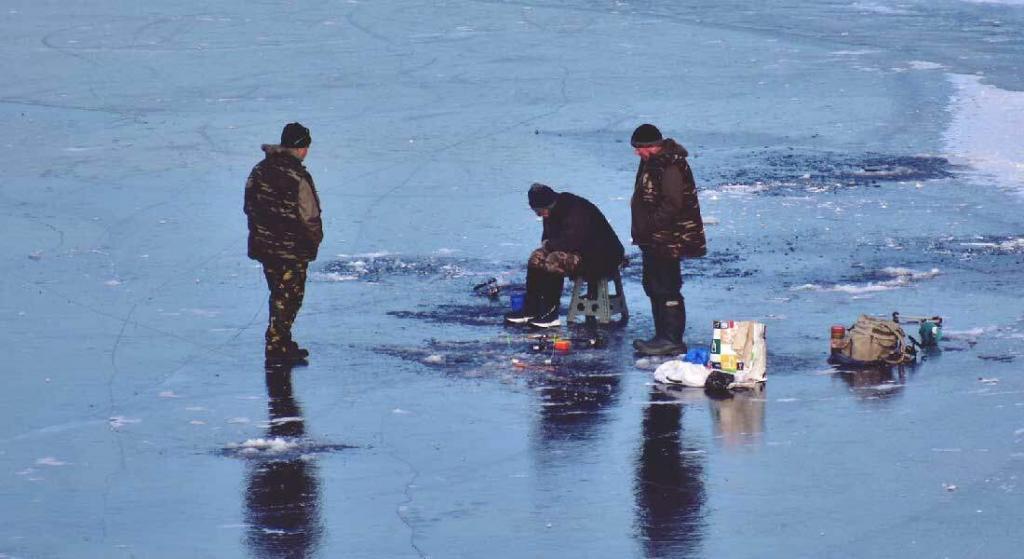 ice-fishing - In Play! magazine