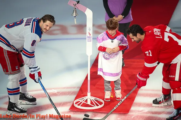 Detroit Red Wings vs New York Rangers November 9, 2024 - In Play! magazine