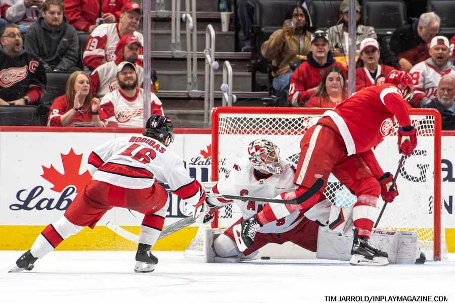 Detroit Red Wings vs Carolina Hurricanes April 4 2025 - In Play! magazine