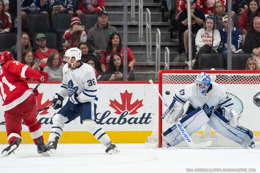 Detroit Red Wings vs Toronto Maple Leafs October 4 2025 - In Play! magazine