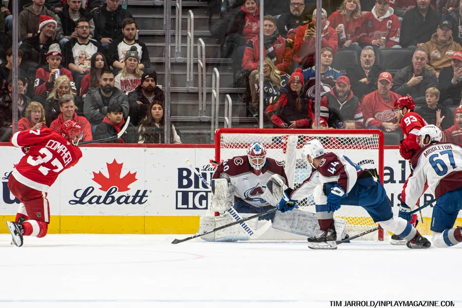 Red Wings vs Avalanche - In Play! magazine